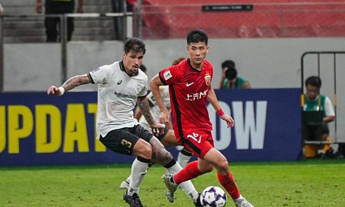 关于亚冠冲刺阶段再迎强敌，密尔沃基雄鹿队长鼓劲，主帅态度：质疑声仍在，身体对抗强度拉满的信息