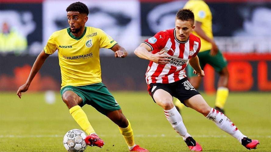 今晚荷甲焦点战，瓦伦西亚复出首秀，目标明确，团队化学反应显著(荷甲2024至2025积分榜)