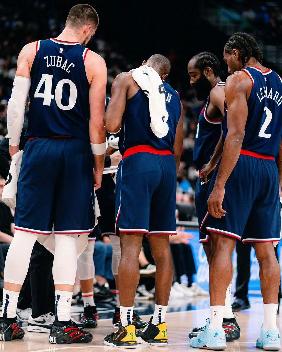 集结日洛杉矶快船备战全明星赛；单刀错失细节曝光；话题不断；心理建设被强调(今日nba全明星2024集锦)