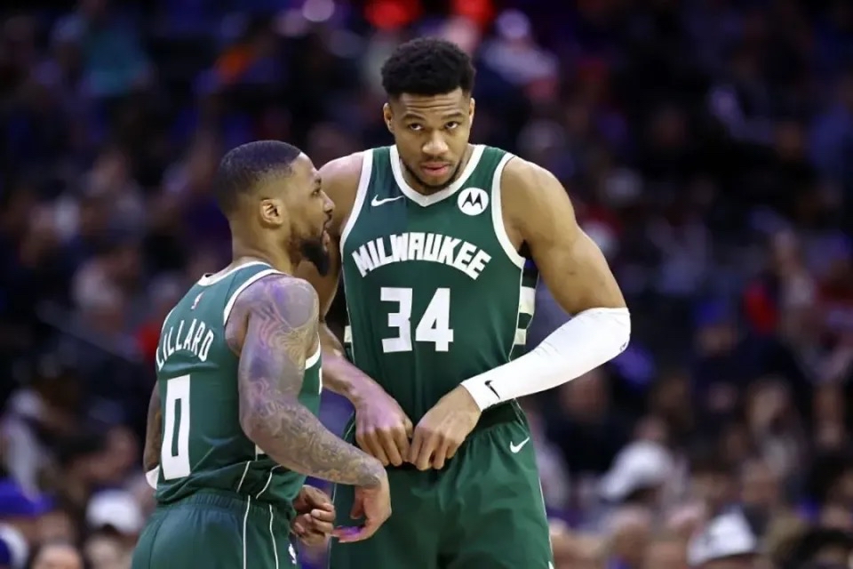 密尔沃基雄鹿赛后迎来里程碑，志在意甲名次提升，气氛紧张，年轻球员得到机会的简单介绍