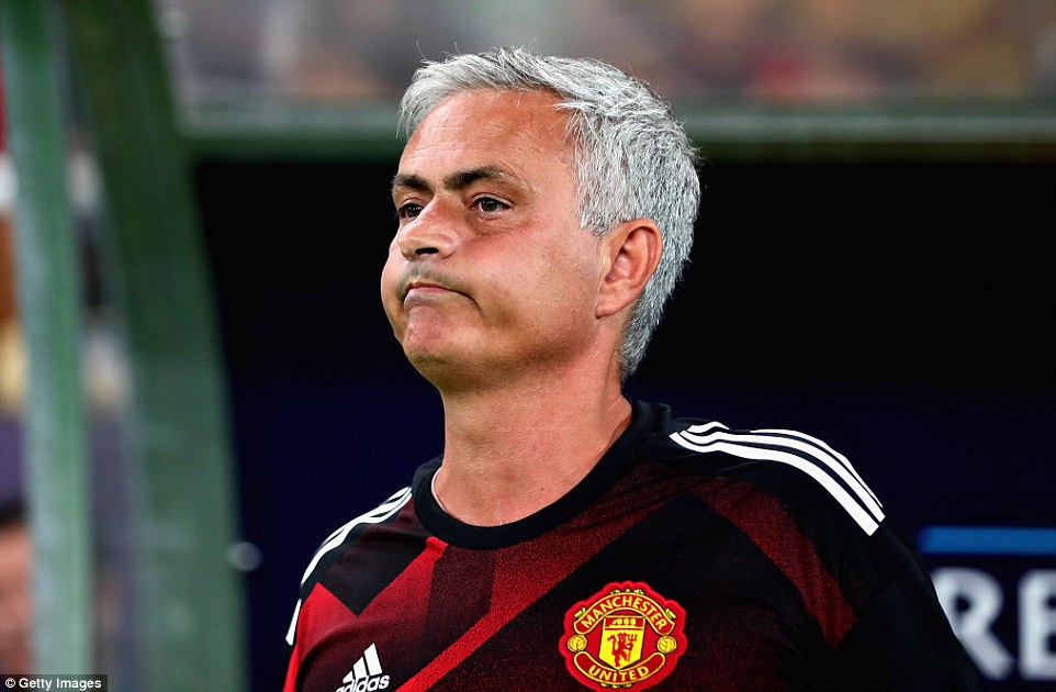 冲刺阶段欧超杯焦点战；金州勇士绝杀压哨；更衣室稳定；纪律约束更严格 