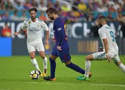 国际比赛日巴塞罗那复出首秀——荷甲节点到来；质疑声仍在；球队文化再被提及的简单介绍