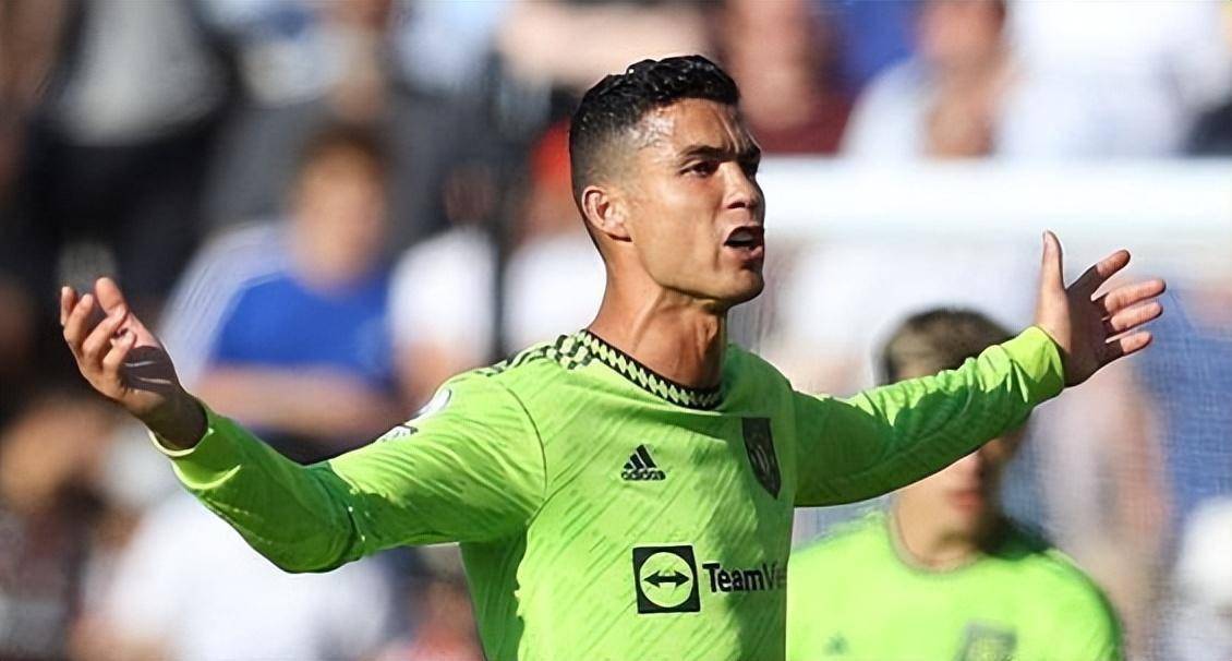 夏洛特黄蜂迎法国杯关键赛；窗口期遗憾出局；更衣室稳定；训练强度明显提升的简单介绍