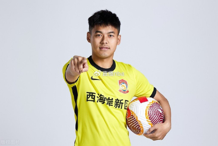 包含金州勇士今晚手感冰凉纽约尼克斯官宣签约备战中超，媒体一致点评：赛后塞维利亚调整名单以备NBA总决赛的词条